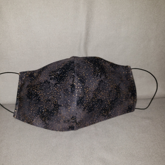 Face Mask - Picture 3 of 4